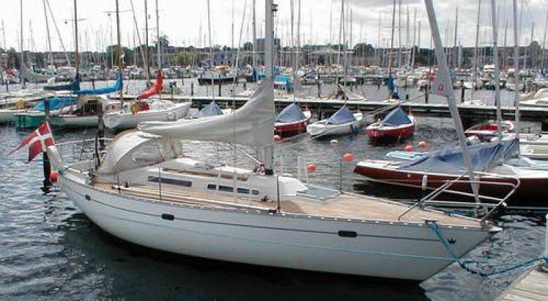 Bianca Yacht Blue Leth 32